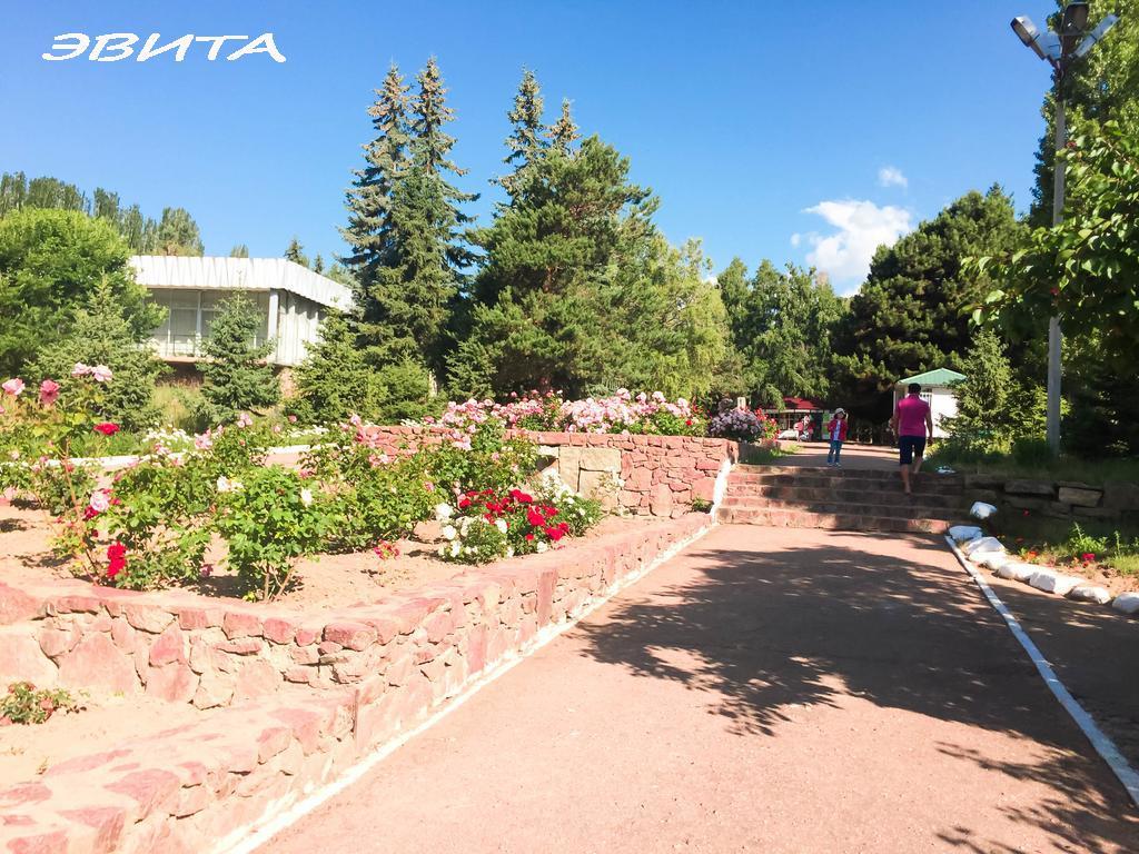 Evita Hotel Dolinka エクステリア 写真